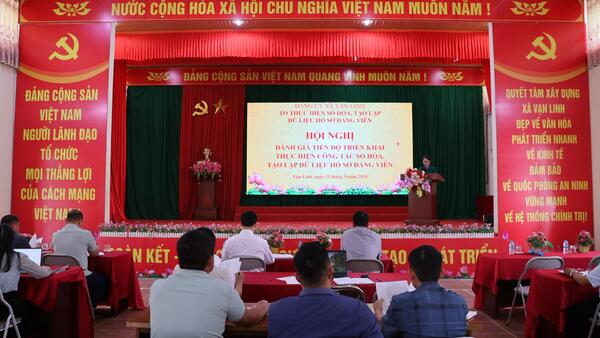 HỘI NGHỊ ĐÁNH GIÁ TIẾN ĐỘ TRIỂN KHAI THỰC HIỆN CÔNG TÁC SỐ HÓA, TẠO LẬP DỮ LIỆU HỒ SƠ ĐẢNG VIÊN